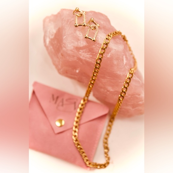 HEY MAEVE JEWELRY SET: EARRINGS + NECKLACE - Picture 6 of 8